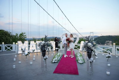 Boğazın En Güzel Manzarasında Köprü Işıkları Altında Evlilik Teklifi