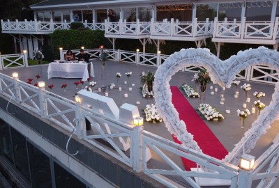 Boğazın En Güzel Manzarasında Köprü Işıkları Altında Evlilik Teklifi