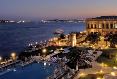 Dinner in Çırağan Palace and Yacht Laser Light Marriage Proposal / Eco Package