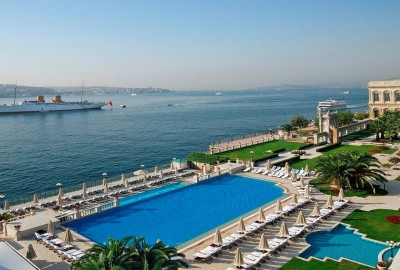Dinner in Çırağan Palace and Yacht Laser Light Marriage Proposal / Eco Package