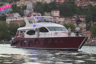 Dinner in Çırağan Palace and Yacht Laser Light Marriage Proposal / Eco Package