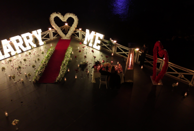 Boğazın En Güzel Manzarasında Köprü Işıkları Altında Evlilik Teklifi