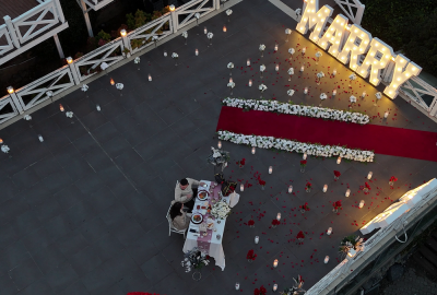 Boğazın En Güzel Manzarasında Köprü Işıkları Altında Evlilik Teklifi