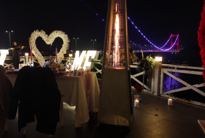 Boğazın En Güzel Manzarasında Köprü Işıkları Altında Evlilik Teklifi