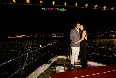 Dinner in Çırağan Palace and Yacht Laser Light Marriage Proposal / Eco Package