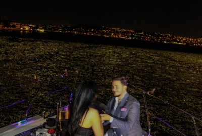 Yat Turu ve Renkli Lazerle Evlilik Teklifi / 1 Saat Yemekli Eko Paket
