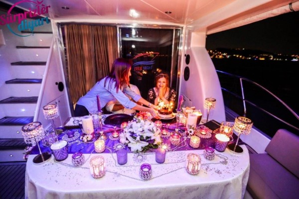 Yatta Doğum Günü / 2 Saat Yemekli Vip Paket Lazerli