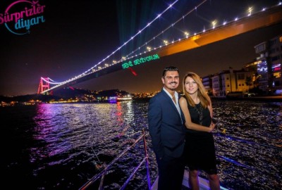 Yatta Renkli Lazerle Evlenme Teklifi / 1 Saat Yemekli Standart Paket