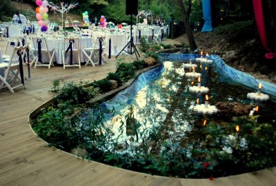 Hint Bahçesinde Kır Düğünü 