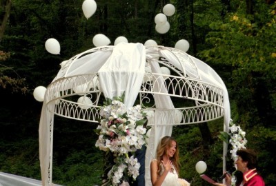 Hint Bahçesinde Kır Düğünü 