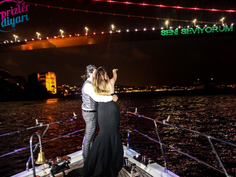 Yat Turu ve Lazerle Evlenme Teklifi Taner & Hilal