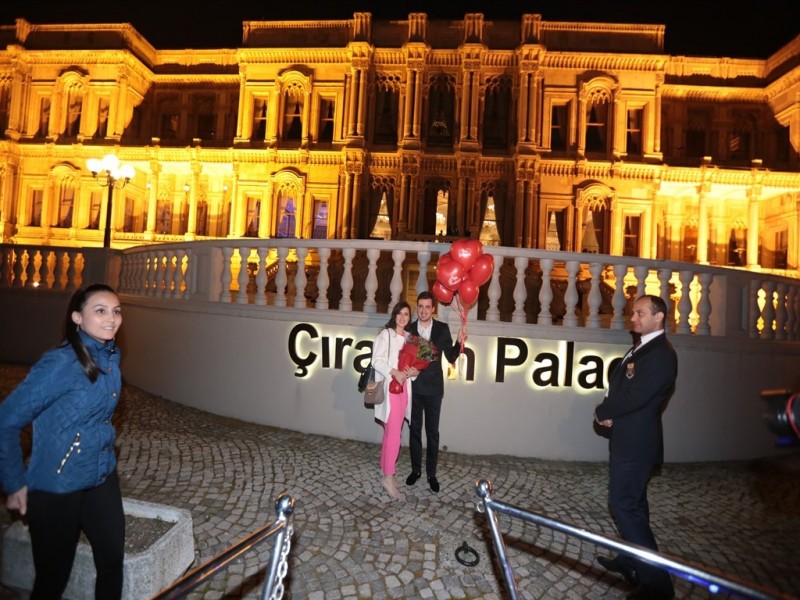 Gönlünüzün Sultanına Çırağan Sarayı'nda Evlilik Teklifi Yakışır!