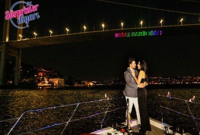 Renkli lazerle yatta evlilik teklifi organizasyonlarında profesyonel çekim gerekli mi ?