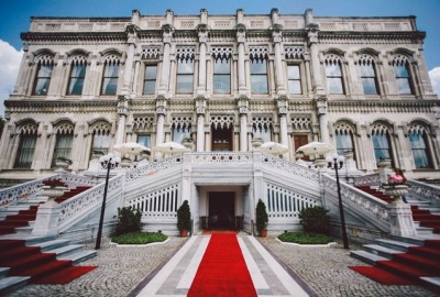 Çırağan'da Yemek ve Yat Lazerle Evlilik Teklifi / Vip Paket