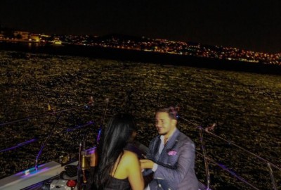 Dinner in Çırağan Palace and Yacht Laser Light Marriage Proposal / Standard Package
