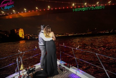 Dinner in Çırağan Palace and Yacht Laser Light Marriage Proposal / Standard Package