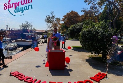 İzmir'de Sürpriz Evlilik Teklifi