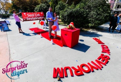 İzmir'de Sürpriz Evlilik Teklifi