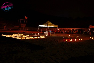 Kumsal Ateşi Etrafında Sürpriz Evlenme Teklifi - 1777