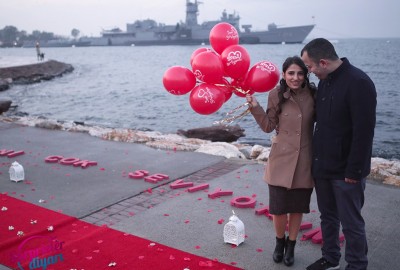 İzmir'de Beklenmedik Anda Evlilik Teklifi