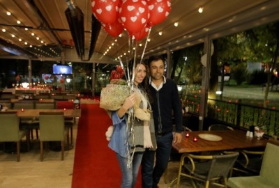 Kuğulu Park'ta Romantik Evlilik Teklifi