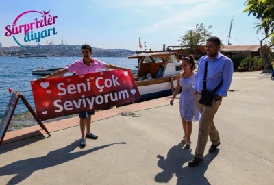 Beklenmedik Anda Kalp Maskot Afiş ve Sürpriz Kutu / Standart Paket