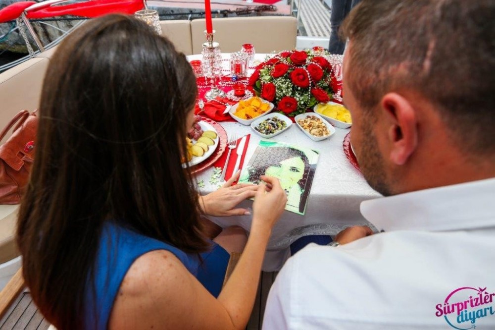 Puzzle ile Beklenmedik Evlenme Teklifi