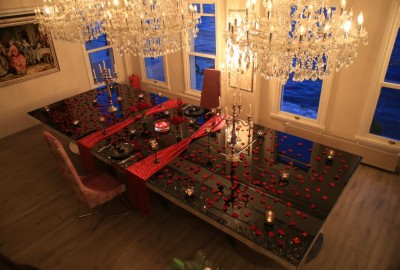 Beylerbeyinde Tarihi Boğaz Yalısında Evlenme Teklifi