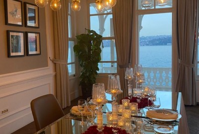 Yeniköyde Tarihi Boğaz Yalısında Evlilik Teklifi