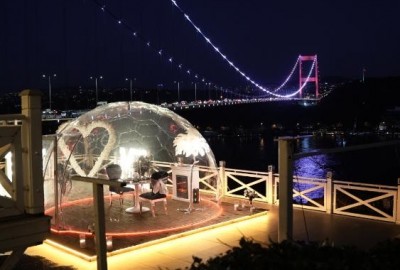 Rengarenk Köprü Işıkları Altında Cam Qubbede Evlilik Teklifi - 2758