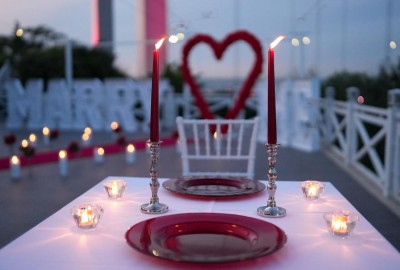 Boğazın En Güzel Manzarasında Köprü Işıkları Altında Evlilik Teklifi