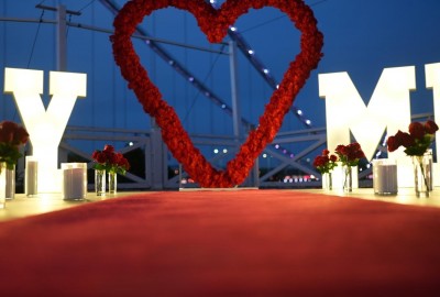 Boğazın En Güzel Manzarasında Köprü Işıkları Altında Evlilik Teklifi