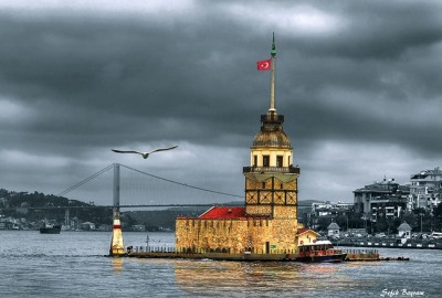 Dinner at the Maiden's Tower and Surprise Box and Heart Mascot Organization on the Pier