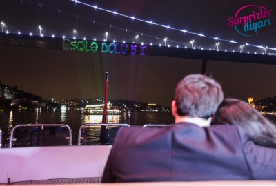 Mega Yatta Lazerle Evlilik Teklifi ve Profesyonel Havai Fişek Gösterisi Özel Paket